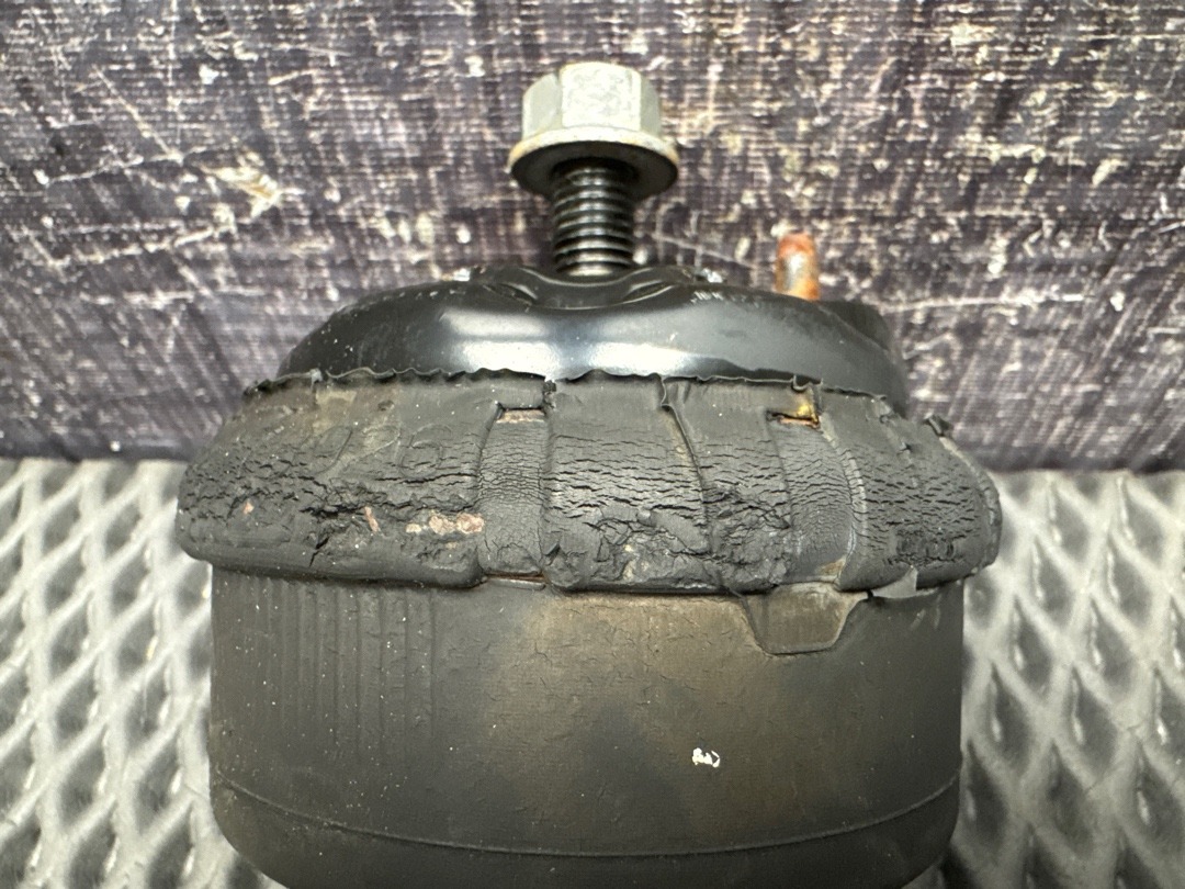 Подушка двигателя, 6860 рублей, Красноярск