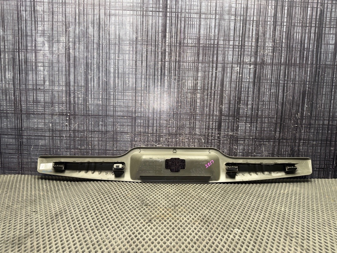 Пластик багажника, 1360 рублей, Красноярск