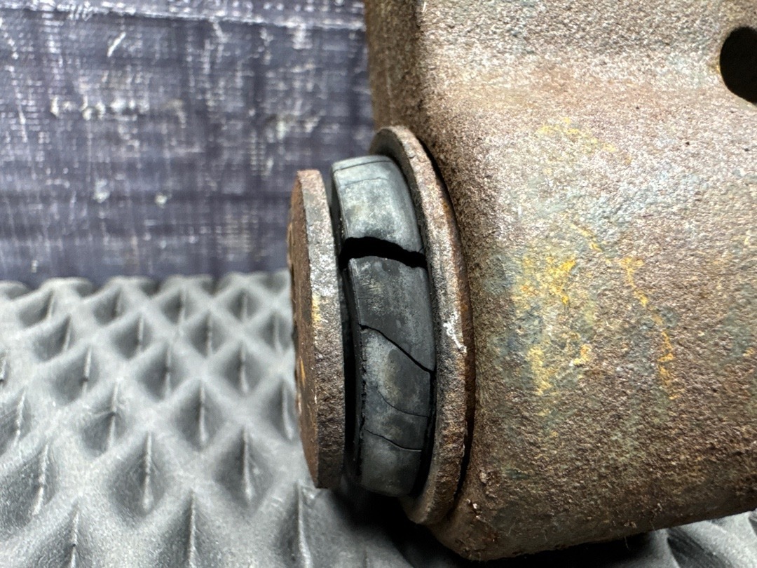 Рычаг подвески, 2020 рублей, Красноярск