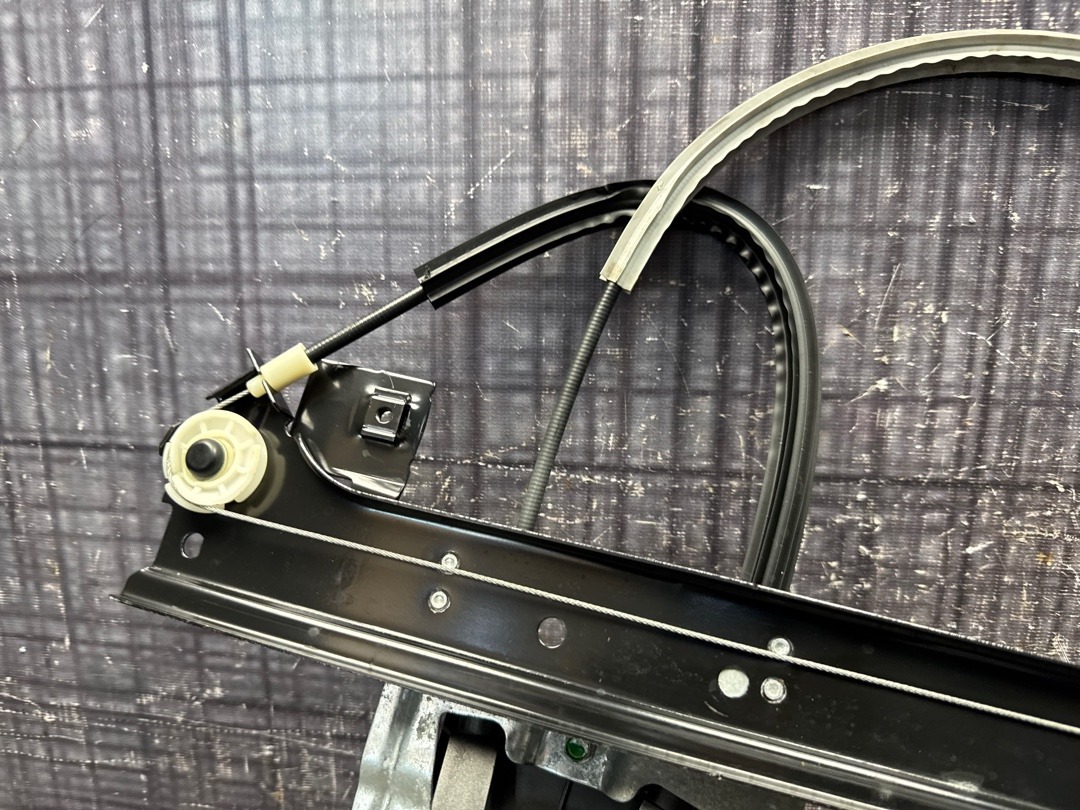 Стеклоподъемник, 3640 рублей, Красноярск