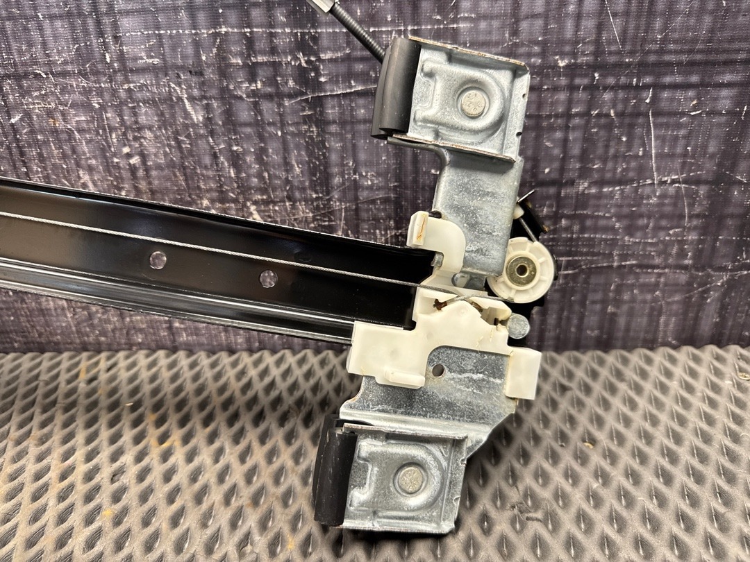 Стеклоподъемник, 3640 рублей, Красноярск