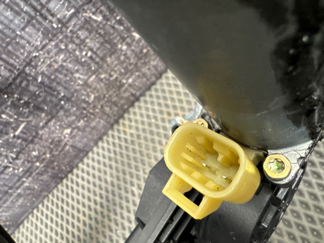 Стеклоподъемник, 6030 рублей, Красноярск