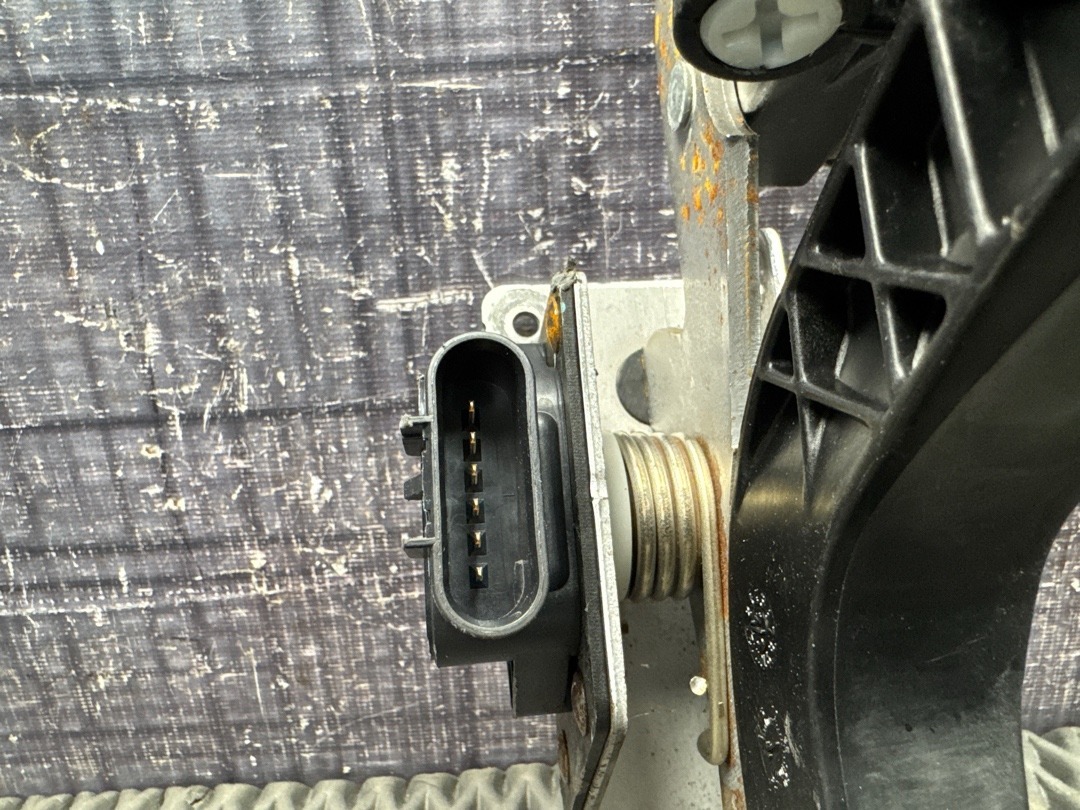 Педаль газа, 5930 рублей, Красноярск