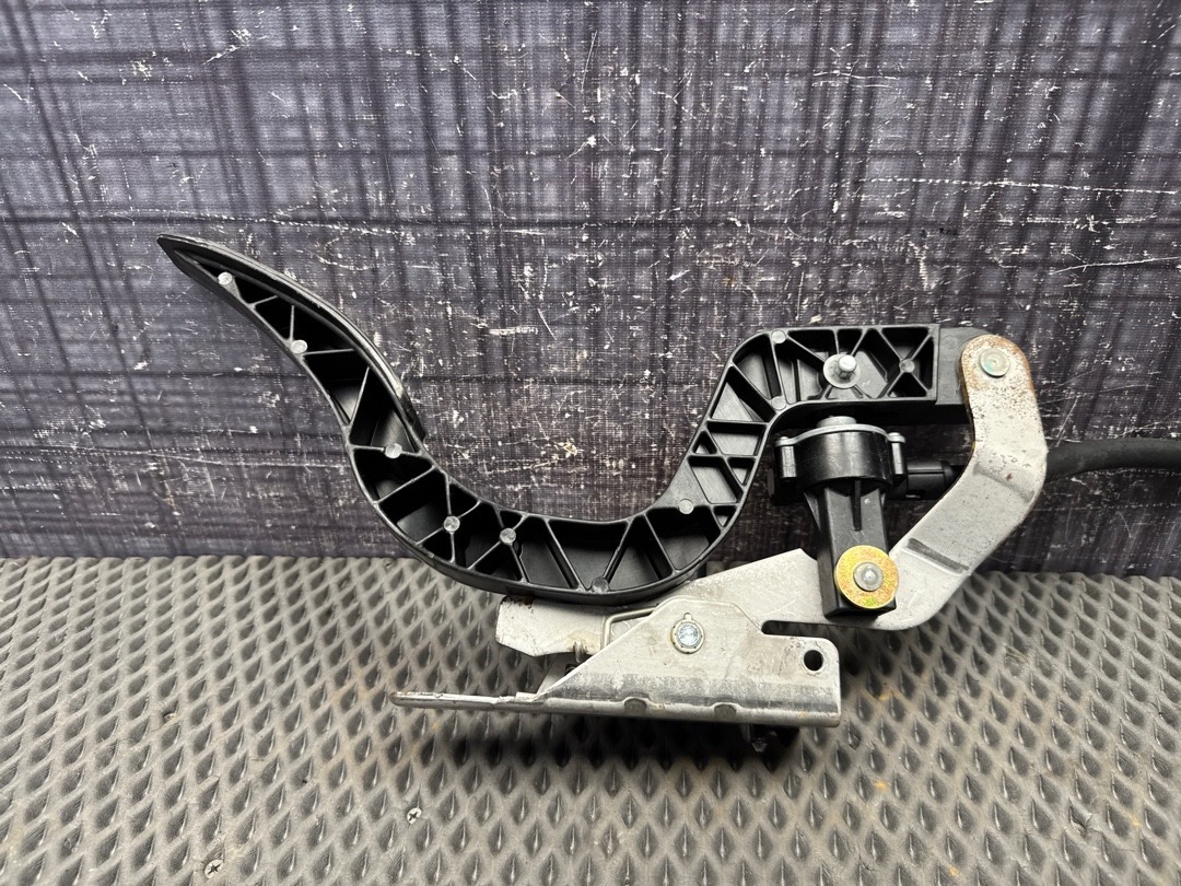 Педаль газа, 5930 рублей, Красноярск