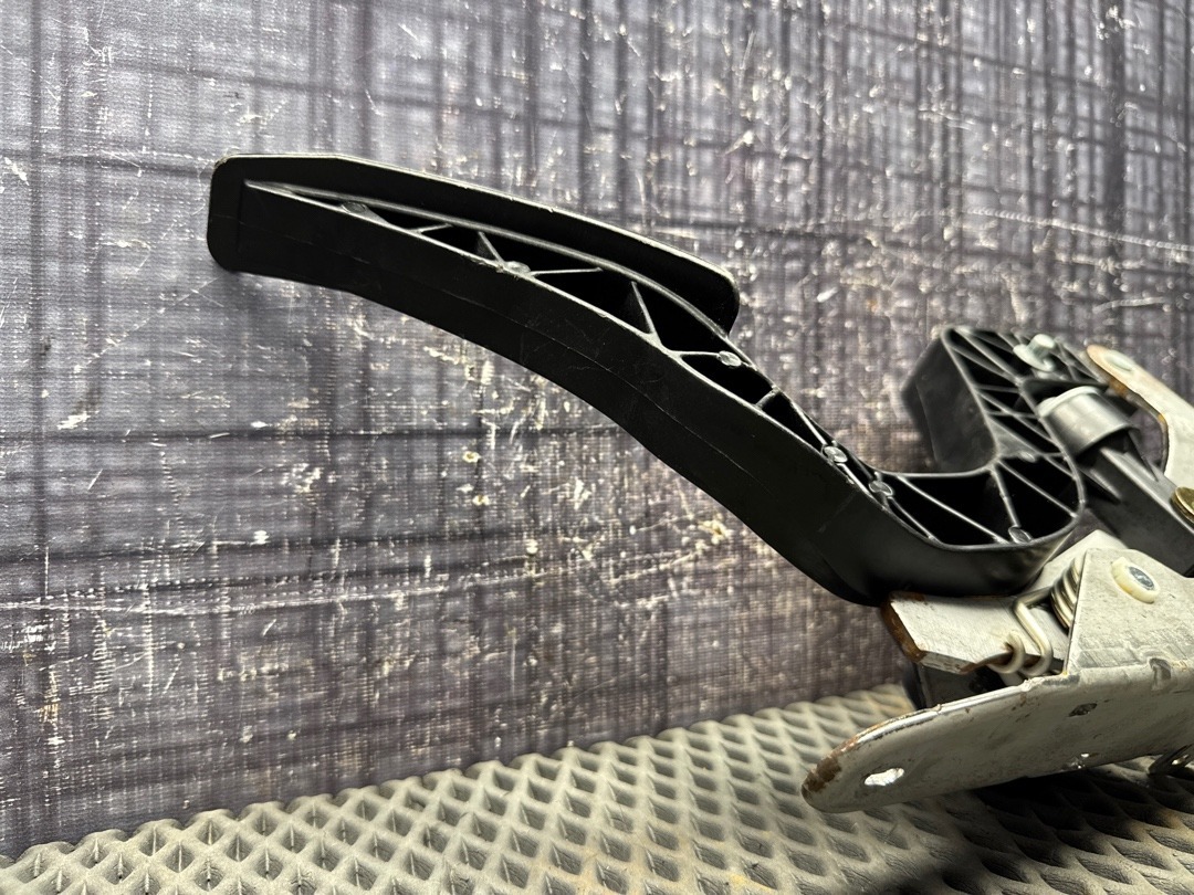 Педаль газа, 5930 рублей, Красноярск