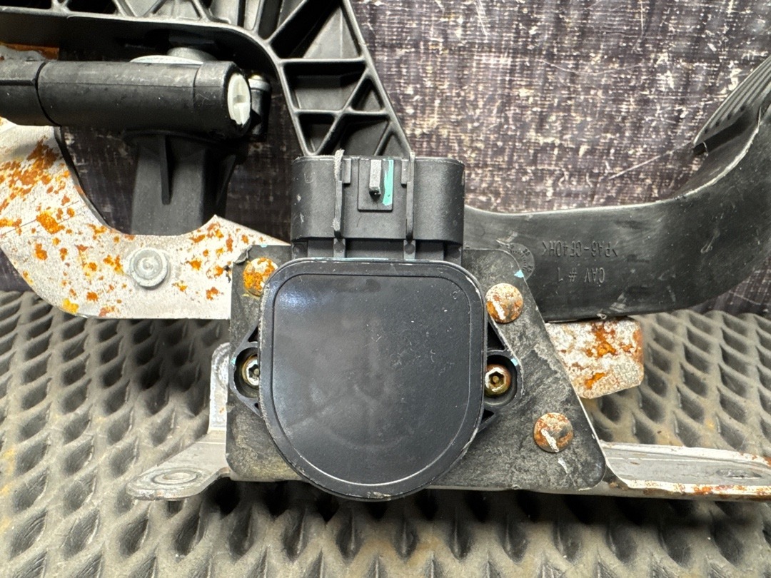 Педаль газа, 5930 рублей, Красноярск