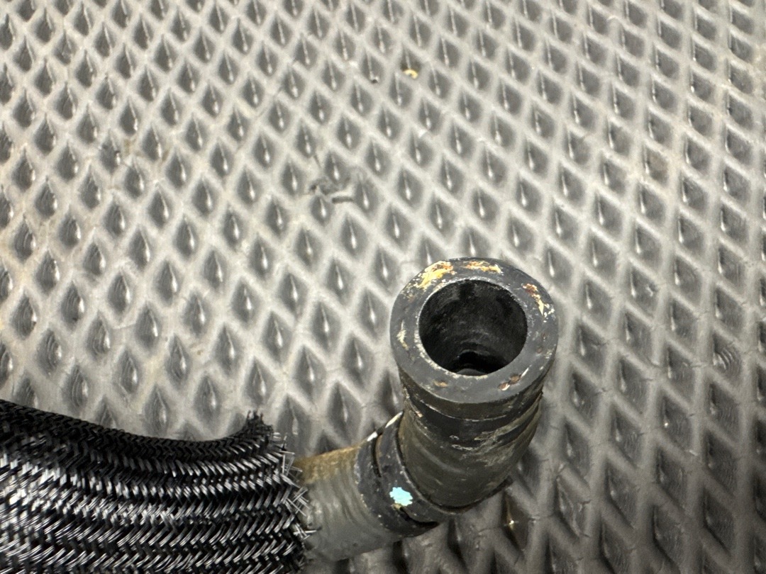 Шланг системы охлаждения, 1680 рублей, Красноярск