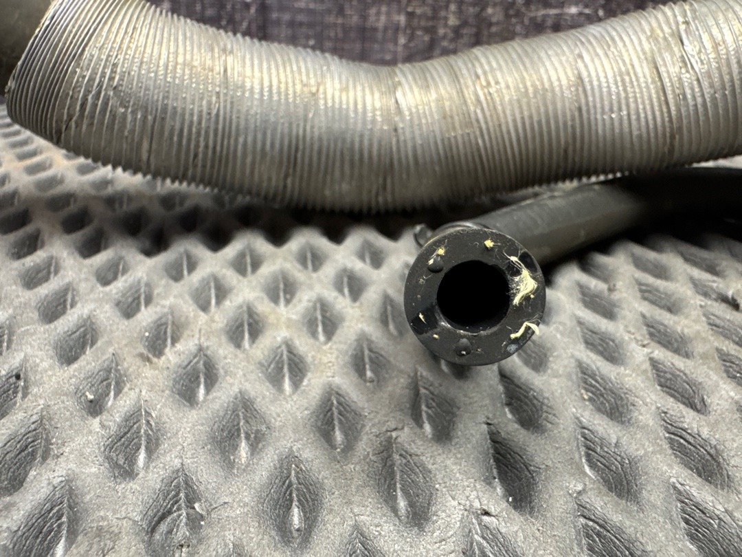 Патрубок печки, 2430 рублей, Красноярск