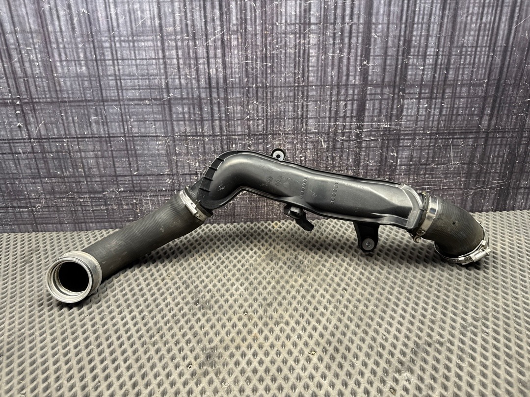 Патрубок интеркуллера, 3680 рублей, Красноярск