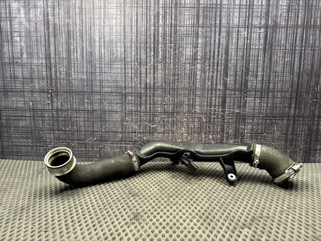 Патрубок интеркуллера, 3680 рублей, Красноярск