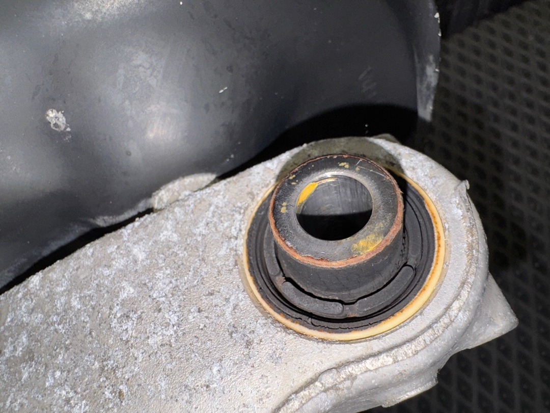 Поворотный кулак, 3430 рублей, Красноярск