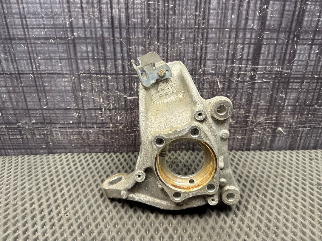 Поворотный кулак, 4320 рублей, Красноярск