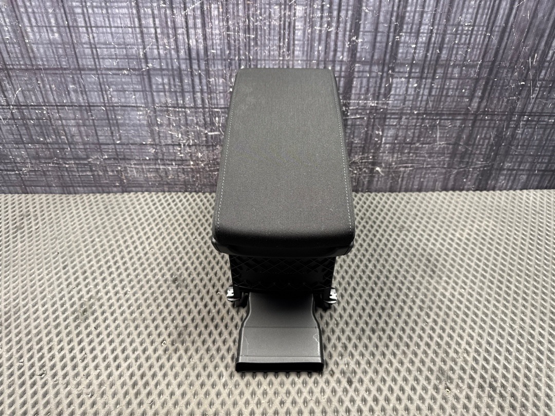 Подлокотник, 4210 рублей, Красноярск