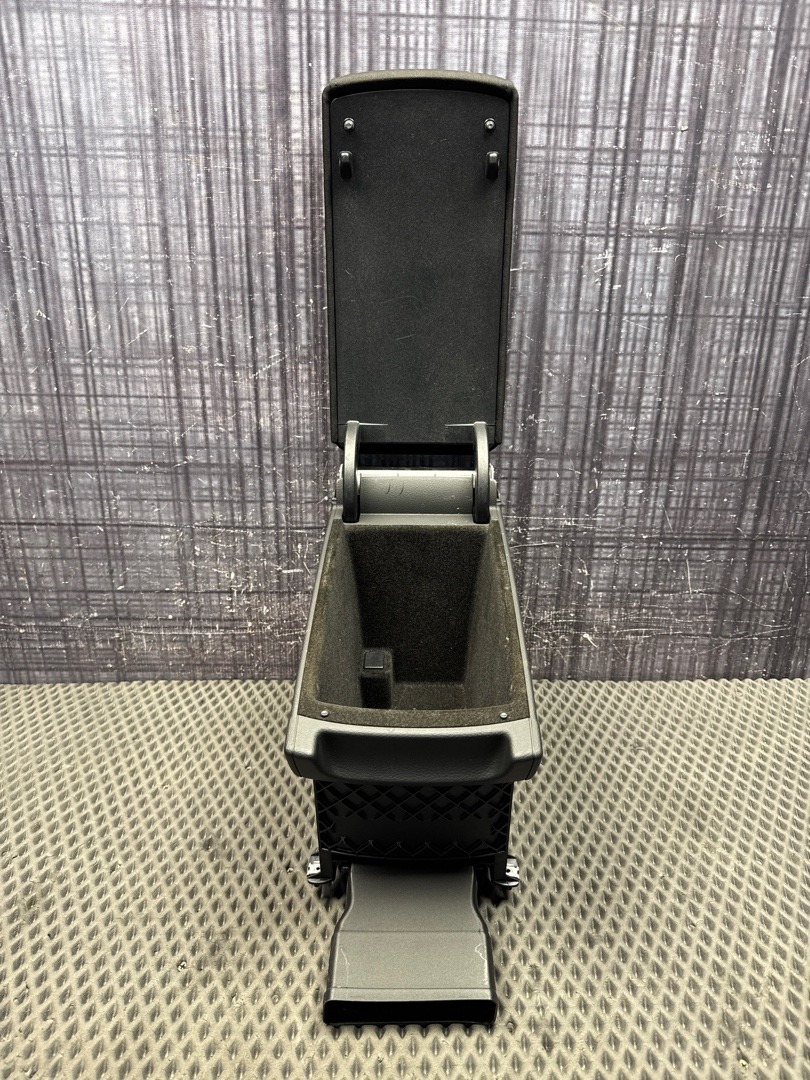 Подлокотник, 4210 рублей, Красноярск