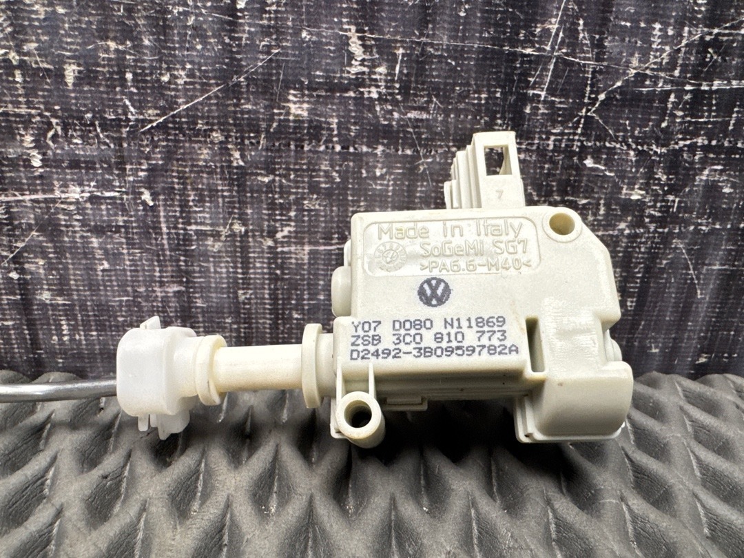 Замок лючка бензобака, 1420 рублей, Красноярск