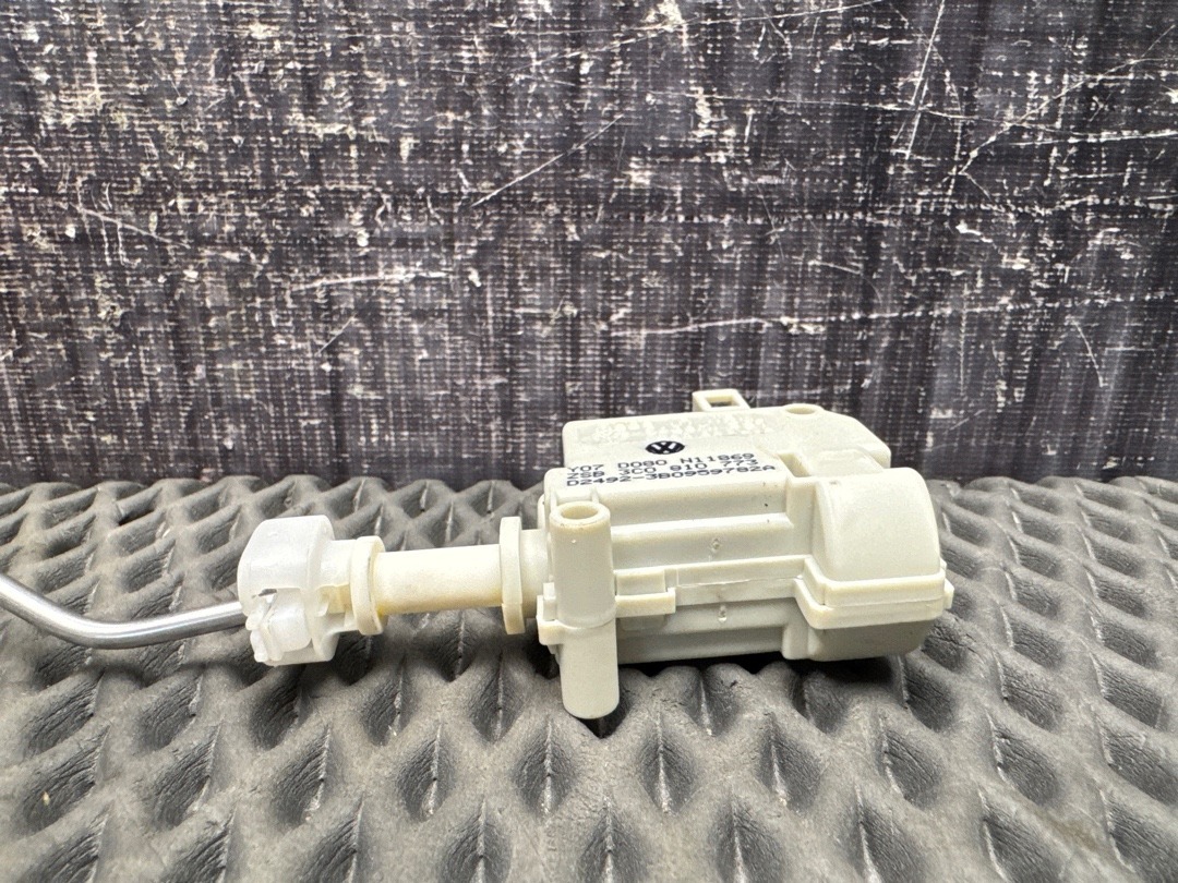 Замок лючка бензобака, 1420 рублей, Красноярск