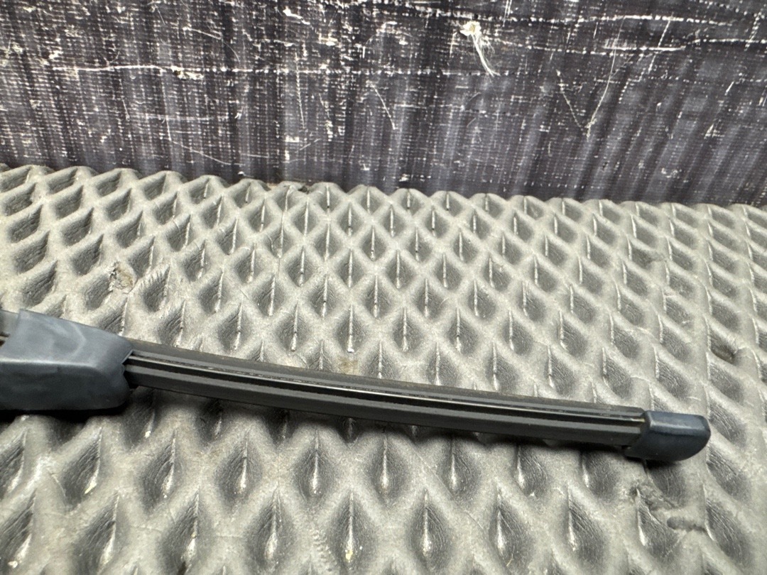 Дворник, 1720 рублей, Красноярск