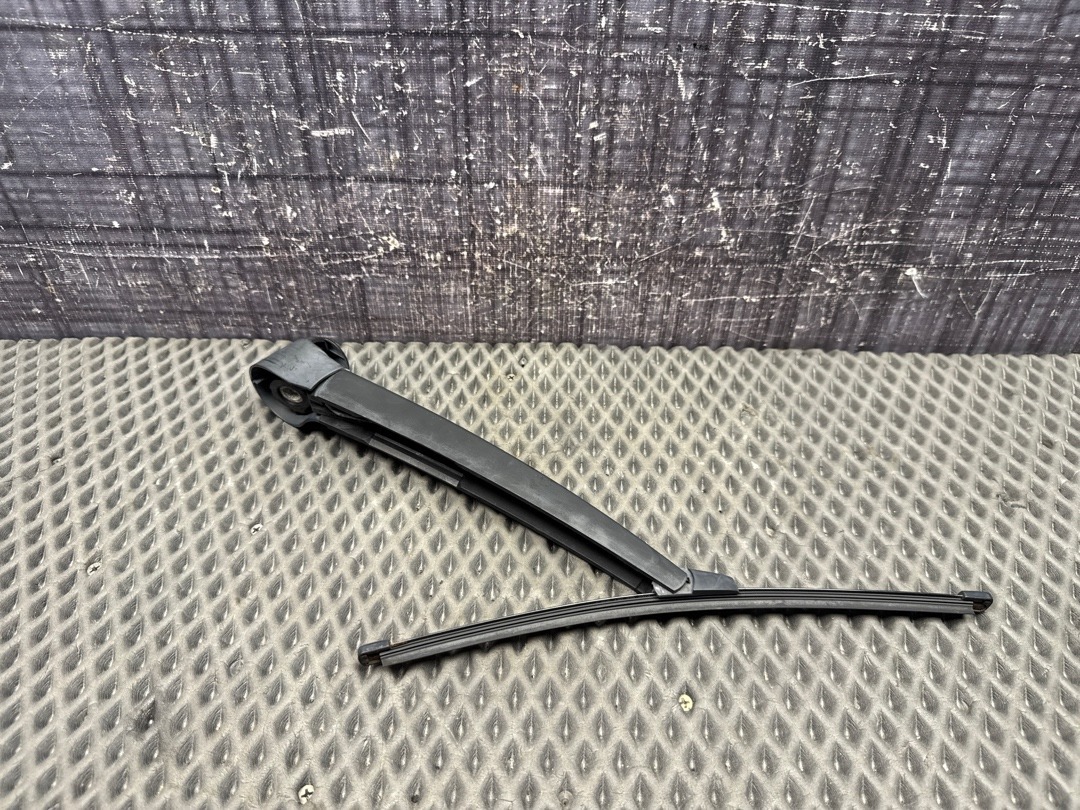 Дворник, 1720 рублей, Красноярск