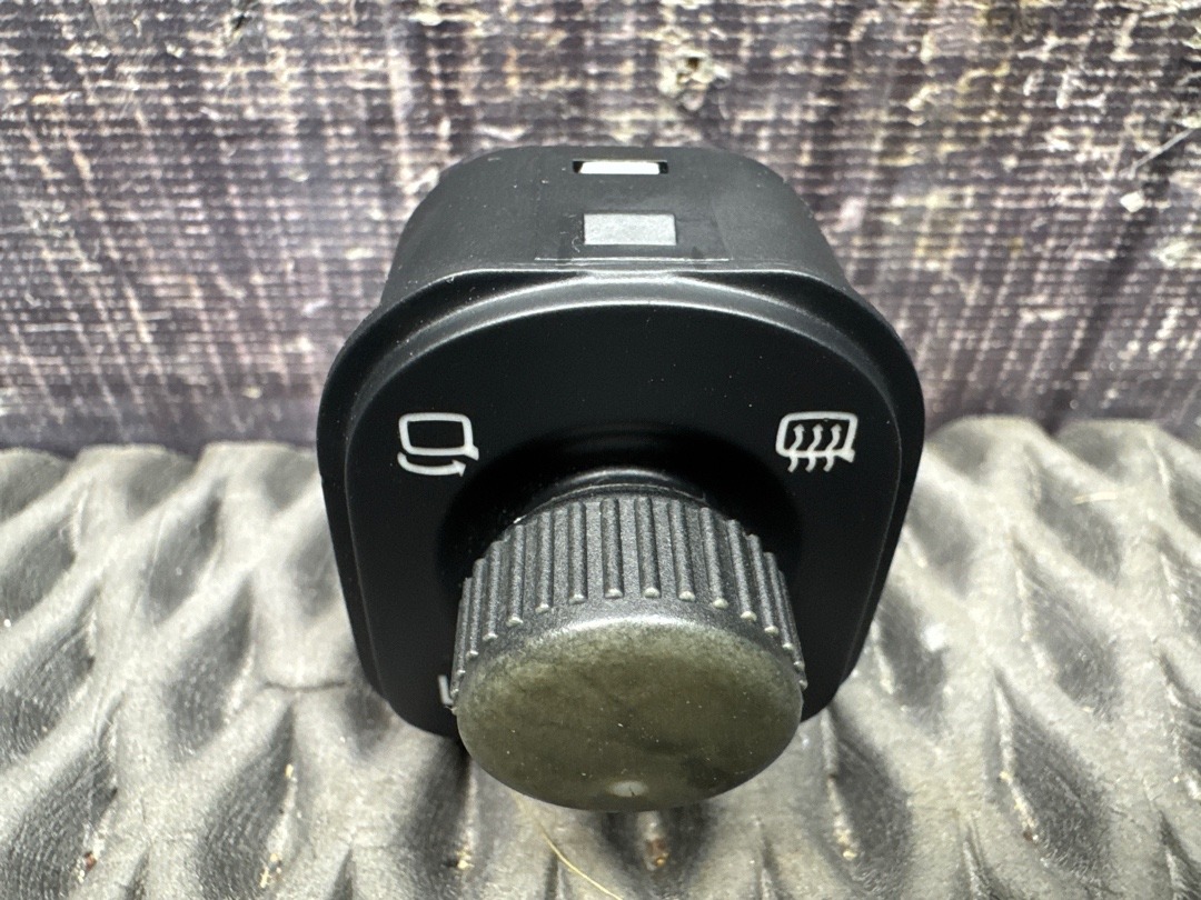 Кнопка регулировки зеркал, 1270 рублей, Красноярск