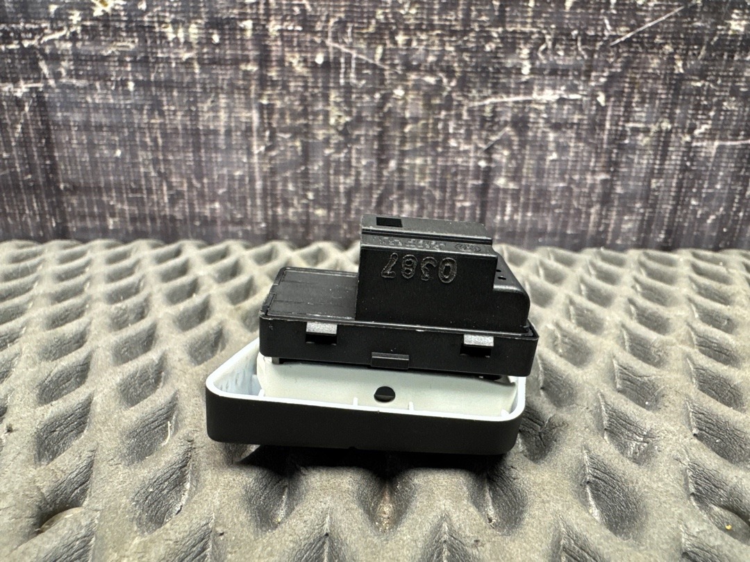 Кнопка центрального замка, 540 рублей, Красноярск