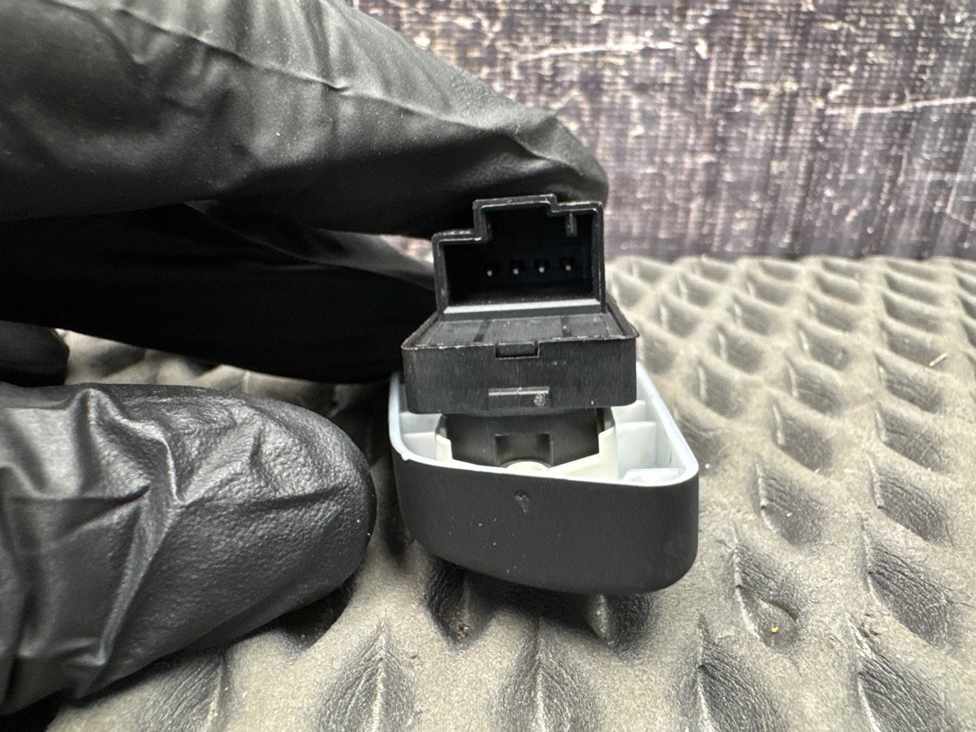 Кнопка центрального замка, 540 рублей, Красноярск