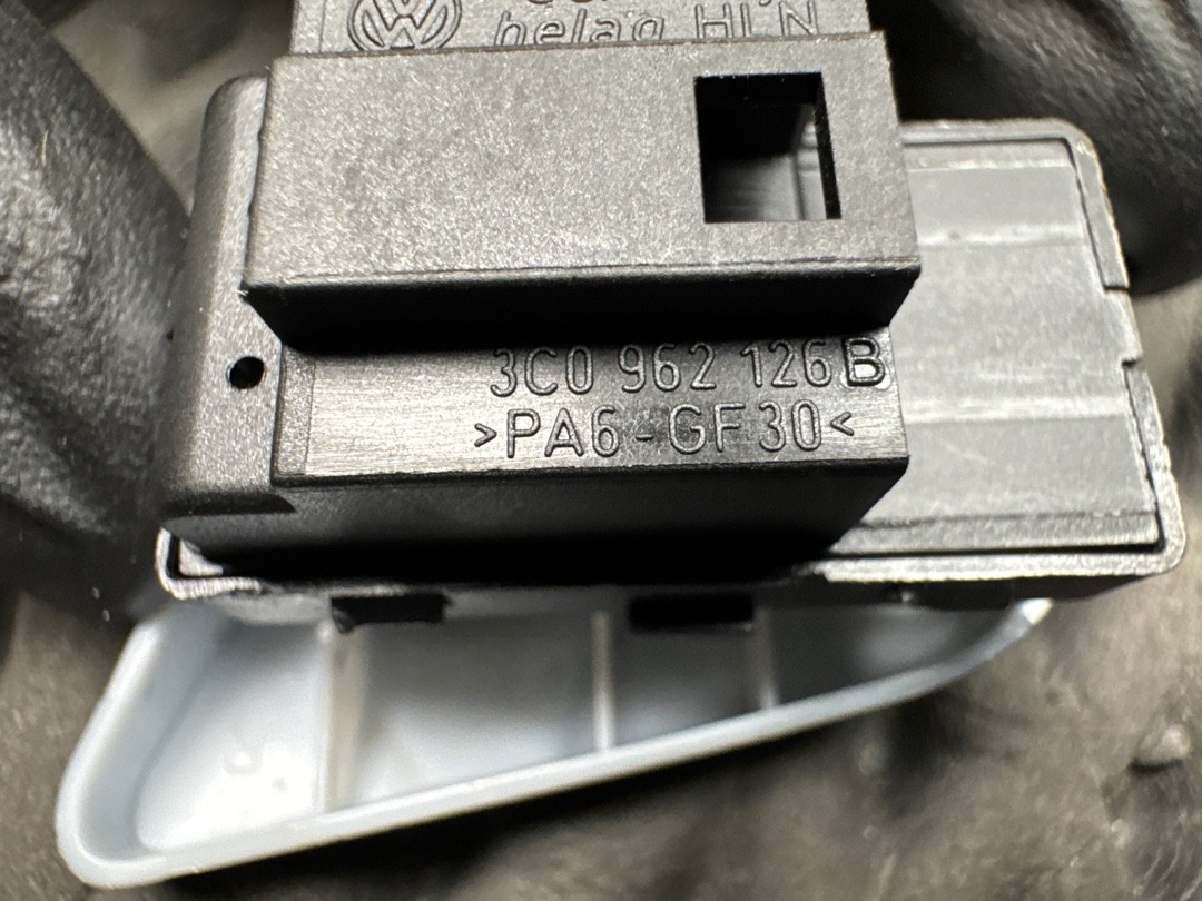 Кнопка центрального замка, 540 рублей, Красноярск