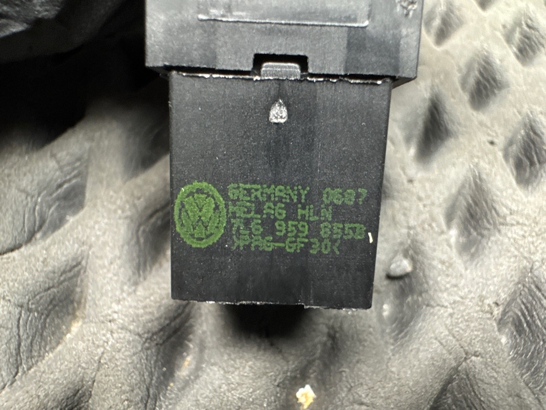 Кнопка стеклоподъемника, 730 рублей, Красноярск