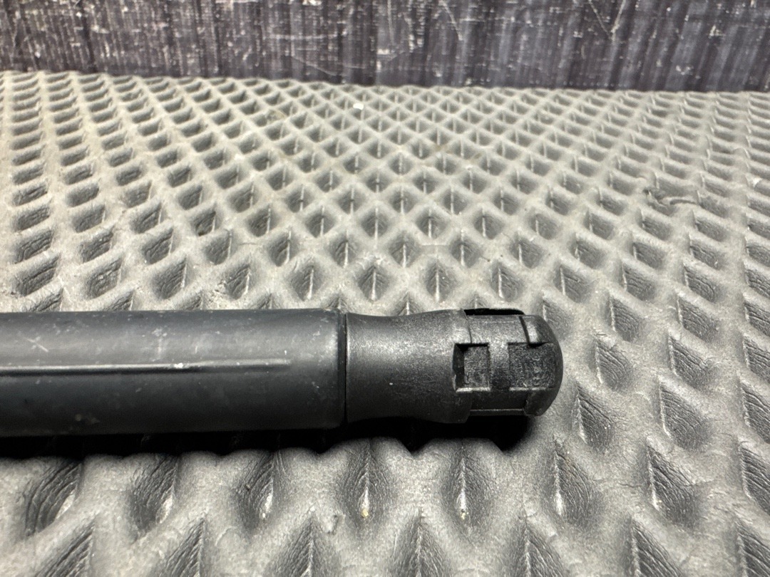 Амортизатор капота, 1210 рублей, Красноярск