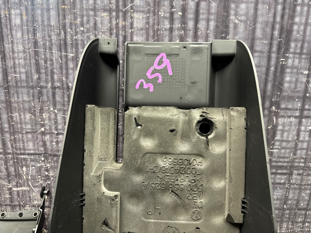 Кожух рулевой колонки, 1420 рублей, Красноярск