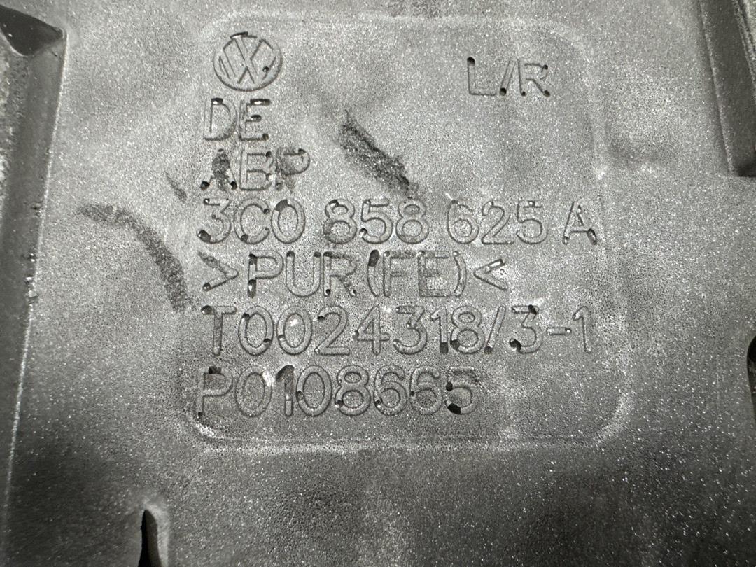 Кожух рулевой колонки, 1420 рублей, Красноярск