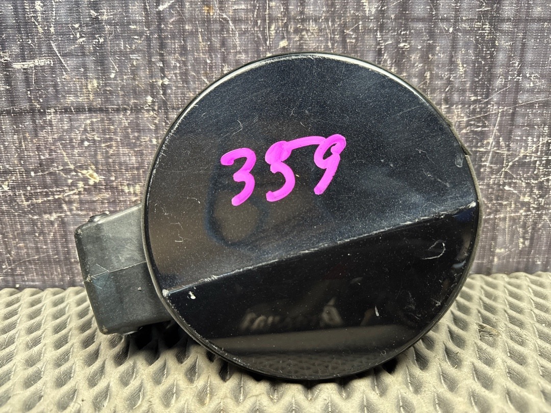 Лючок бензобака, 2060 рублей, Красноярск