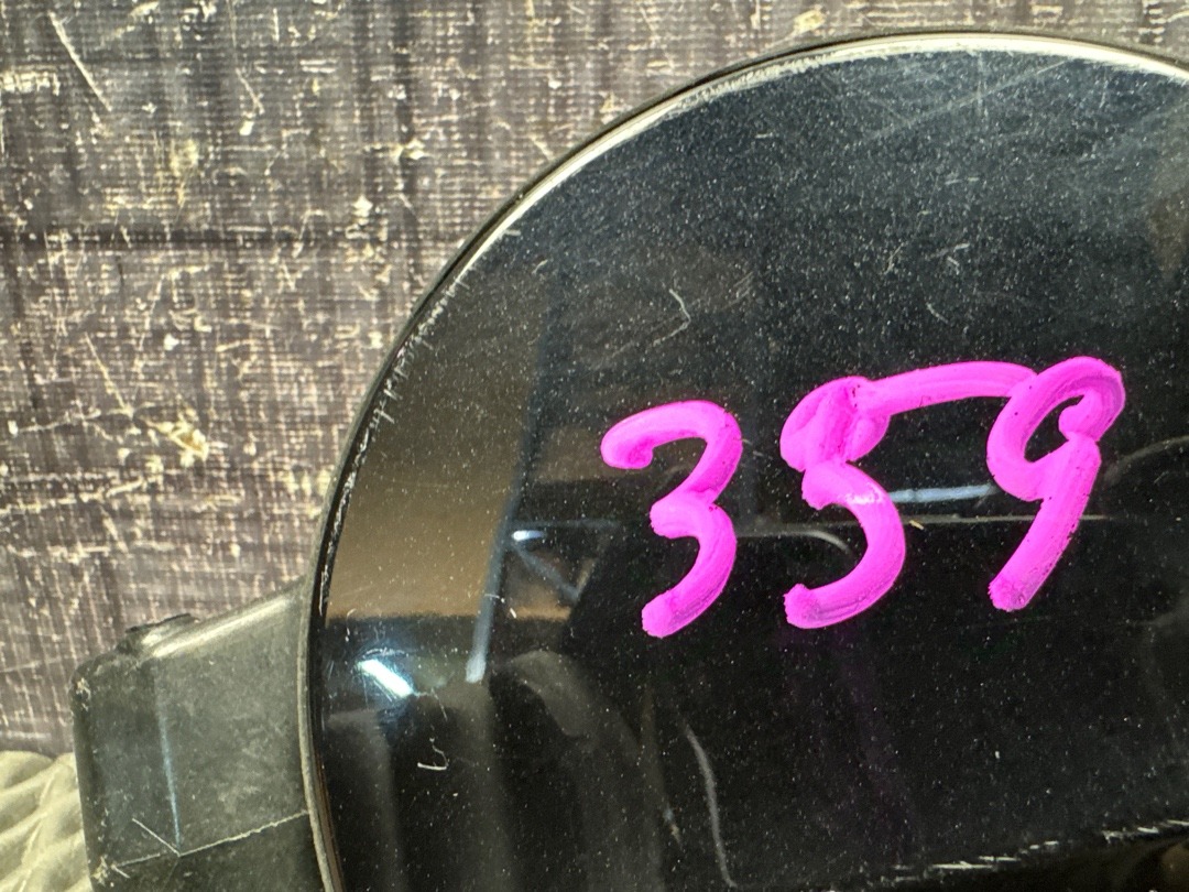 Лючок бензобака, 2060 рублей, Красноярск