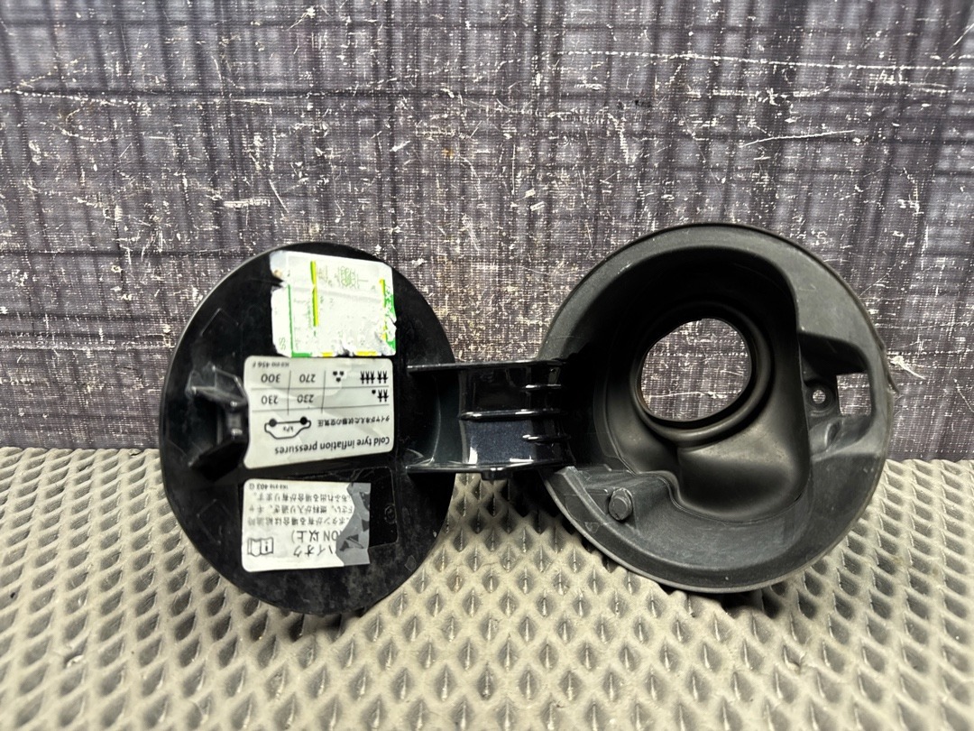 Лючок бензобака, 2060 рублей, Красноярск