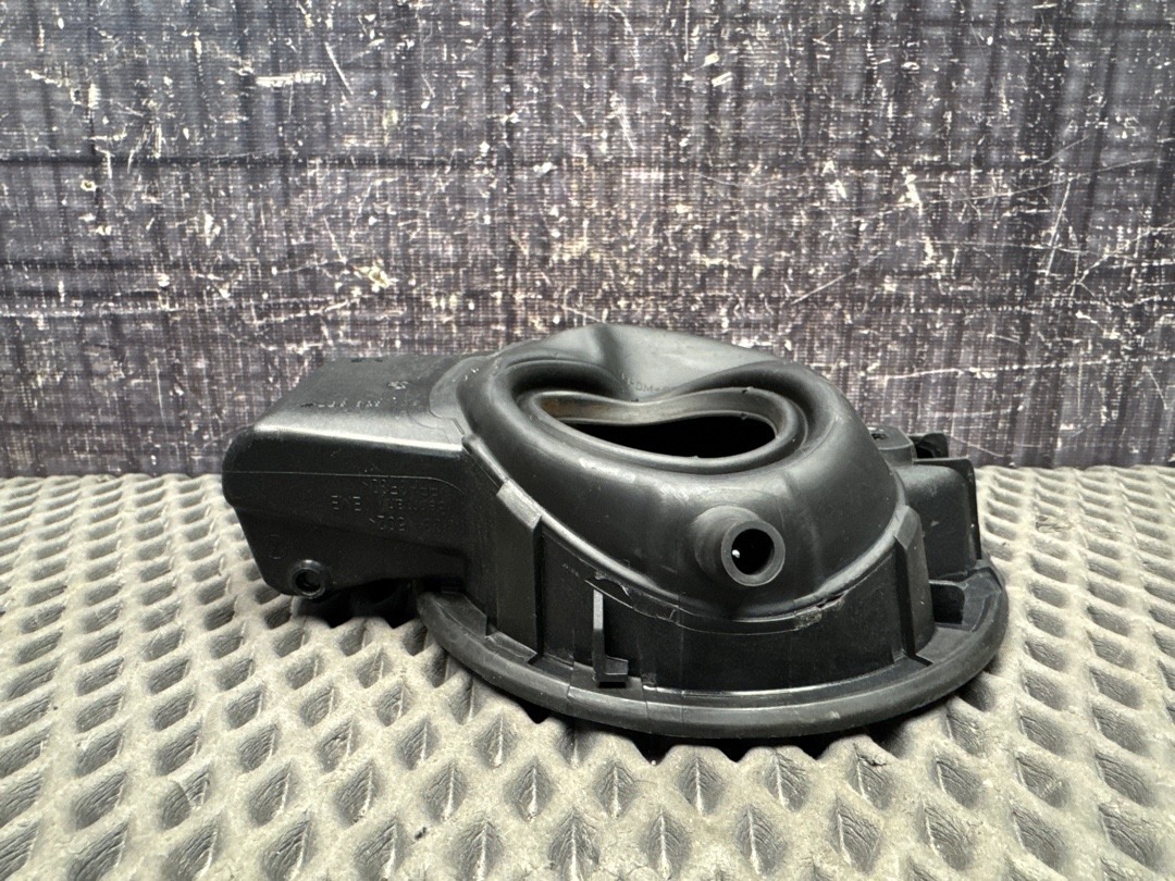 Лючок бензобака, 2060 рублей, Красноярск