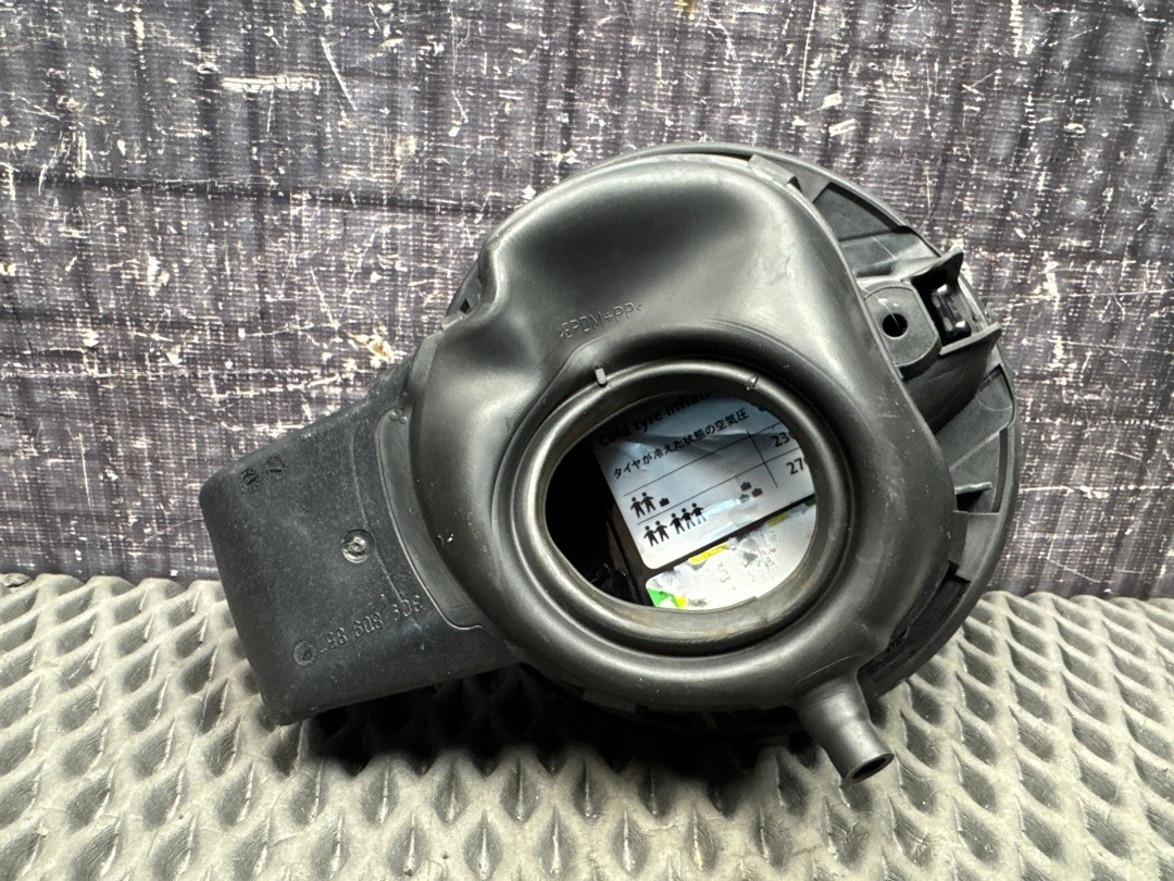 Лючок бензобака, 2060 рублей, Красноярск