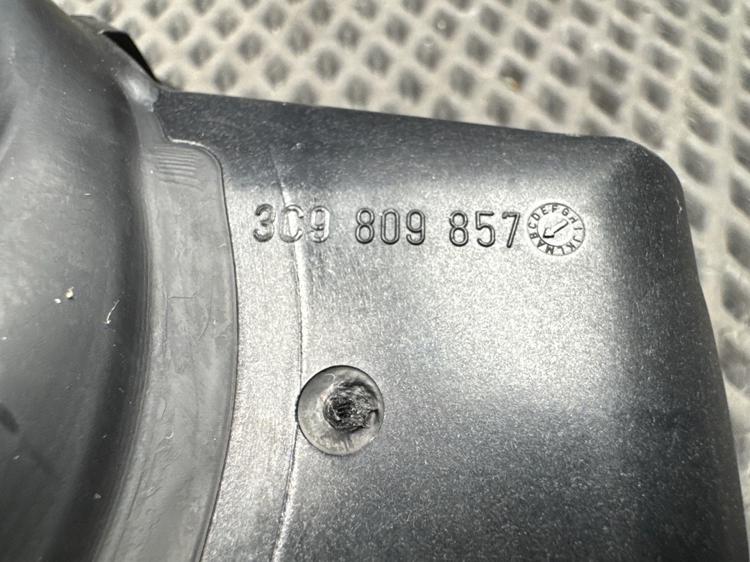 Лючок бензобака, 2060 рублей, Красноярск