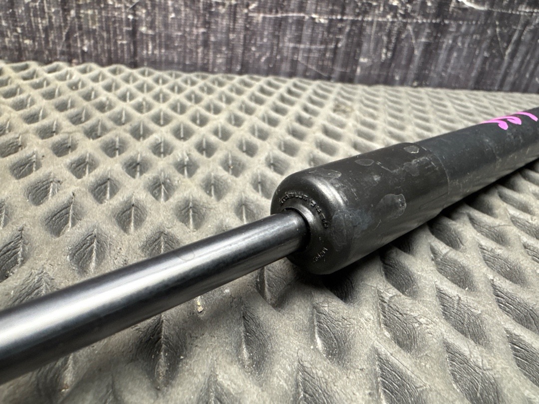 Амортизатор багажника, 880 рублей, Красноярск