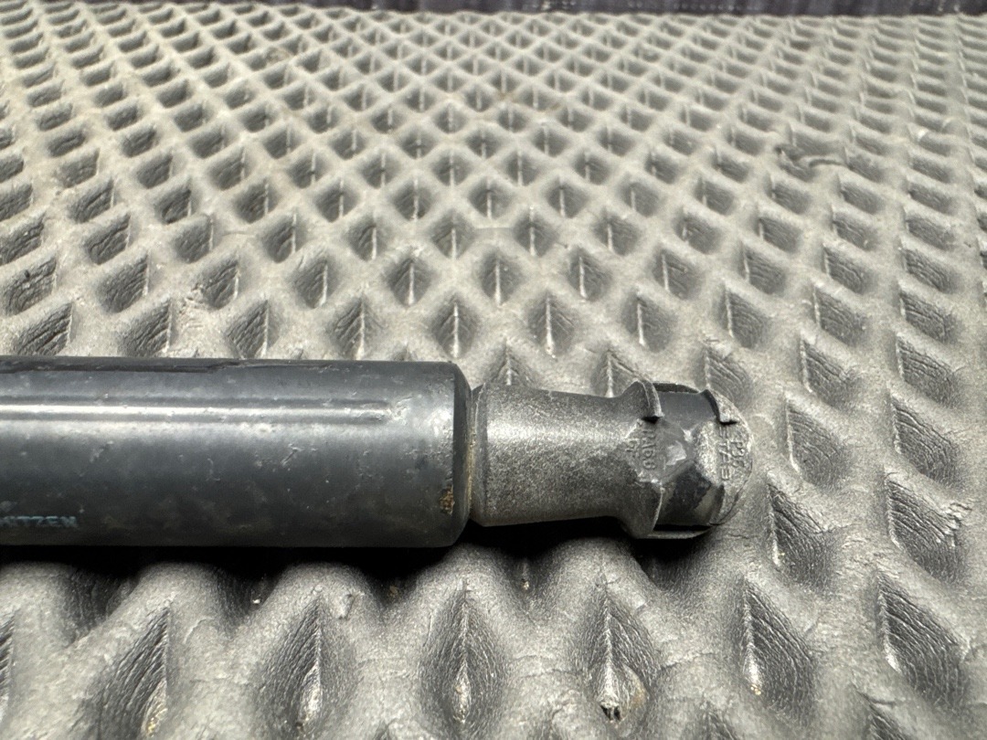 Амортизатор багажника, 880 рублей, Красноярск