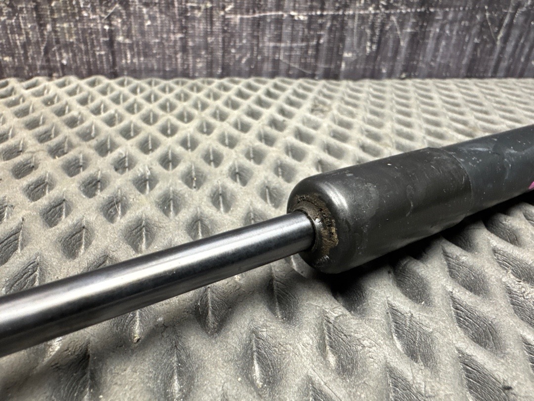 Амортизатор багажника, 880 рублей, Красноярск