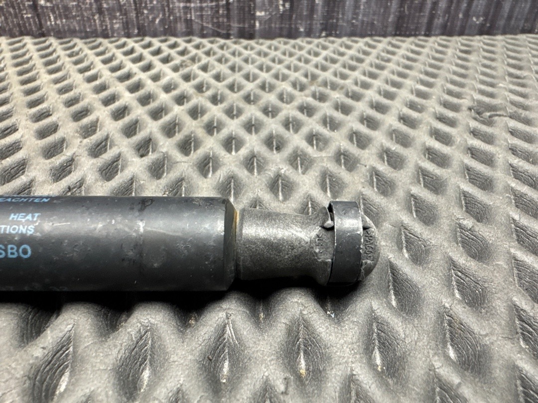 Амортизатор багажника, 880 рублей, Красноярск