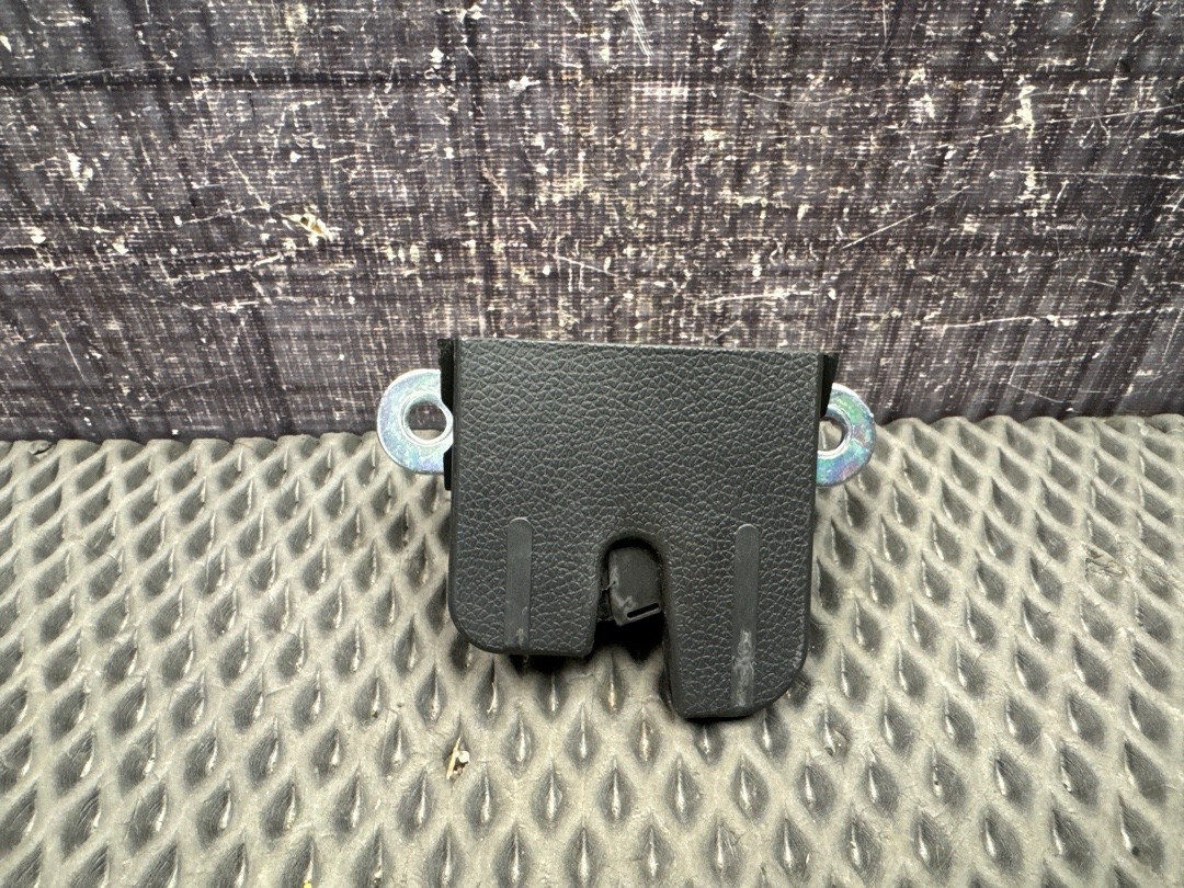 Замок багажника, 3220 рублей, Красноярск