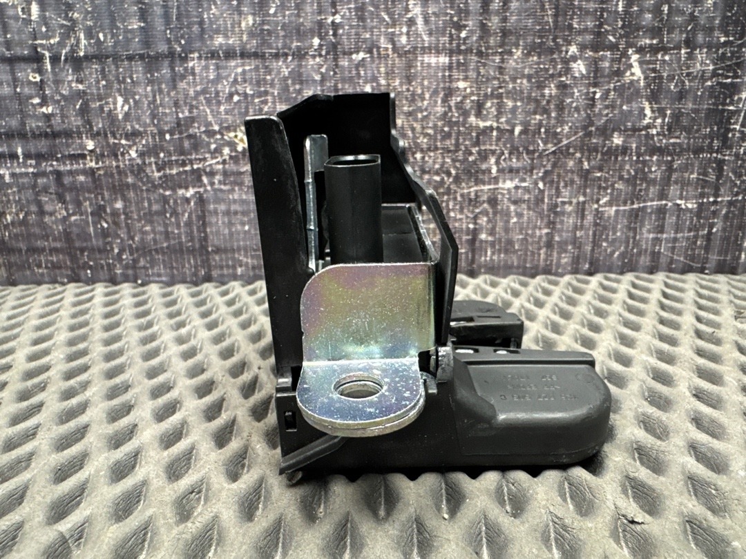 Замок багажника, 3220 рублей, Красноярск