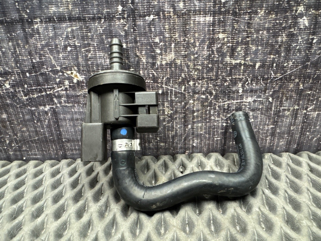 Клапан вентиляции топливного бака, 1520 рублей, Красноярск