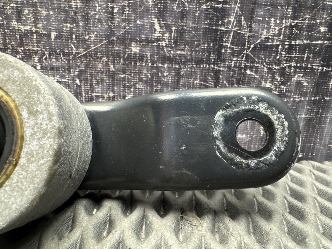 Опора двигателя, 970 рублей, Красноярск