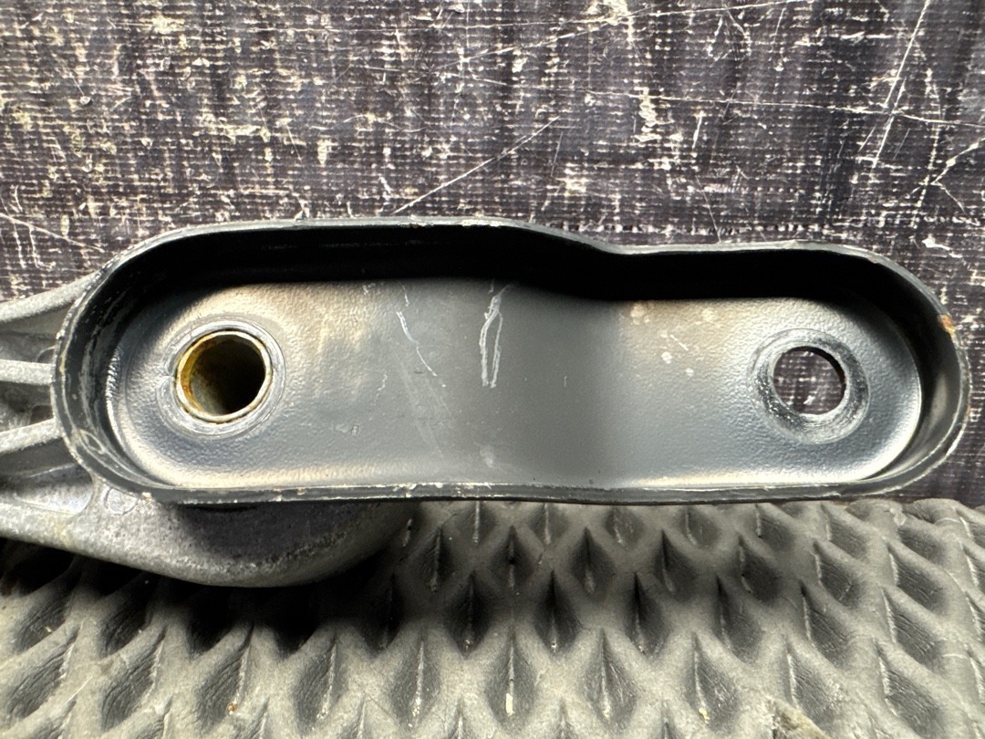 Опора двигателя, 970 рублей, Красноярск