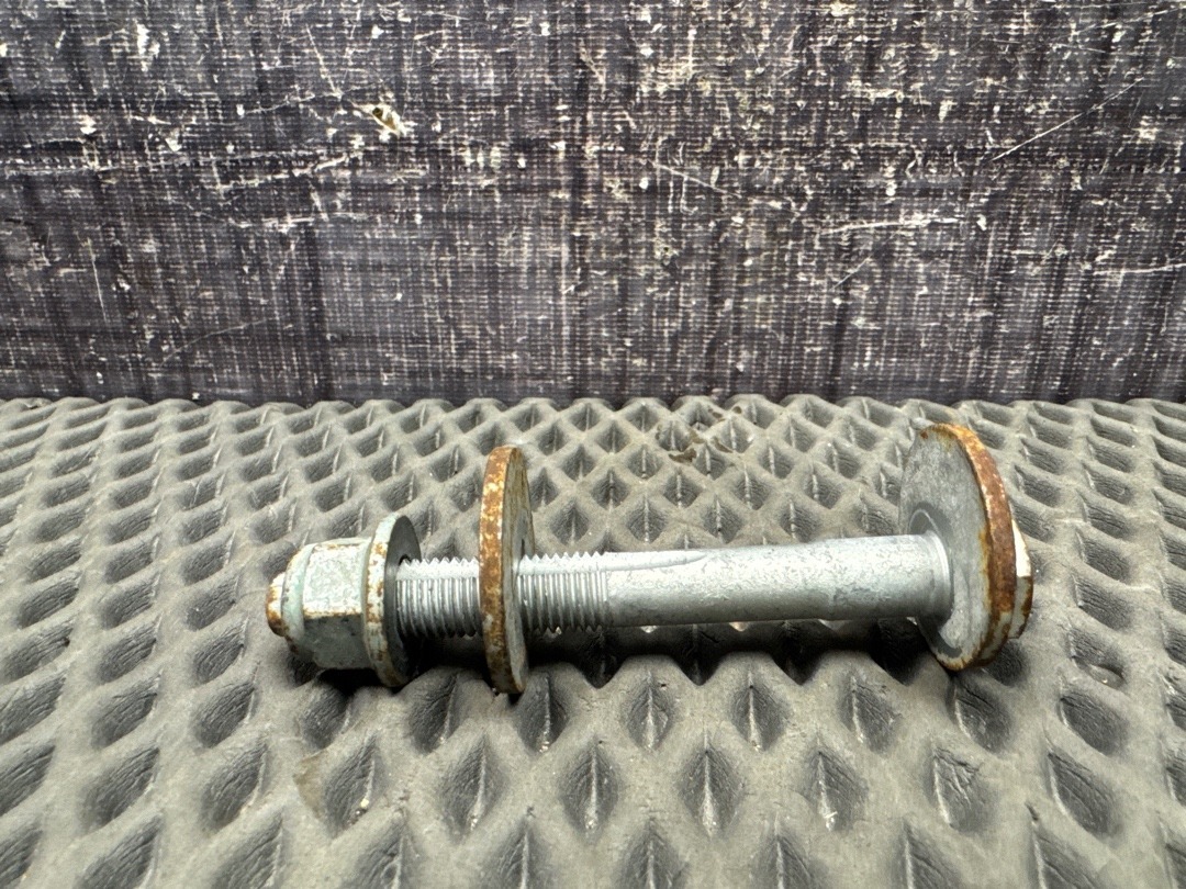 Болт развальный, 710 рублей, Красноярск