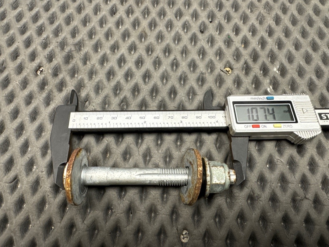 Болт развальный, 710 рублей, Красноярск