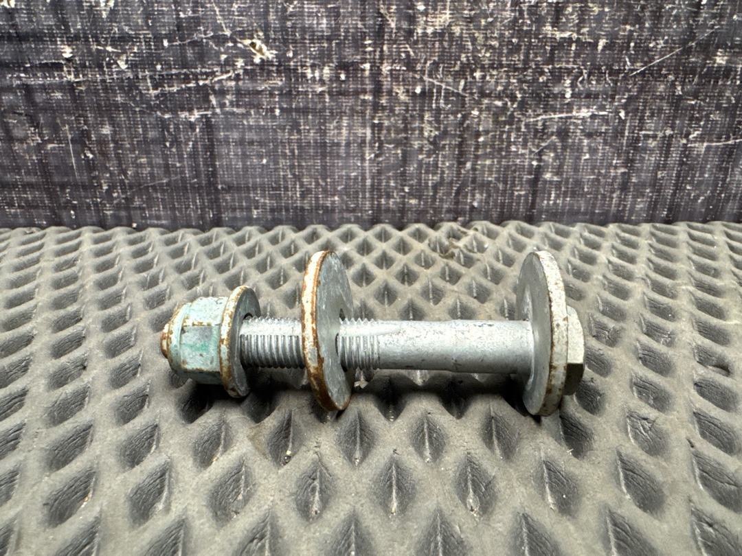 Болт развальный, 710 рублей, Красноярск