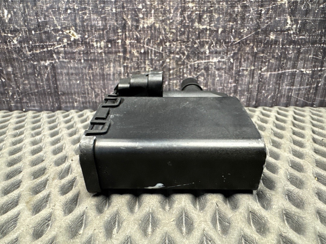 Клапан вентиляции топливного бака, 3610 рублей, Красноярск