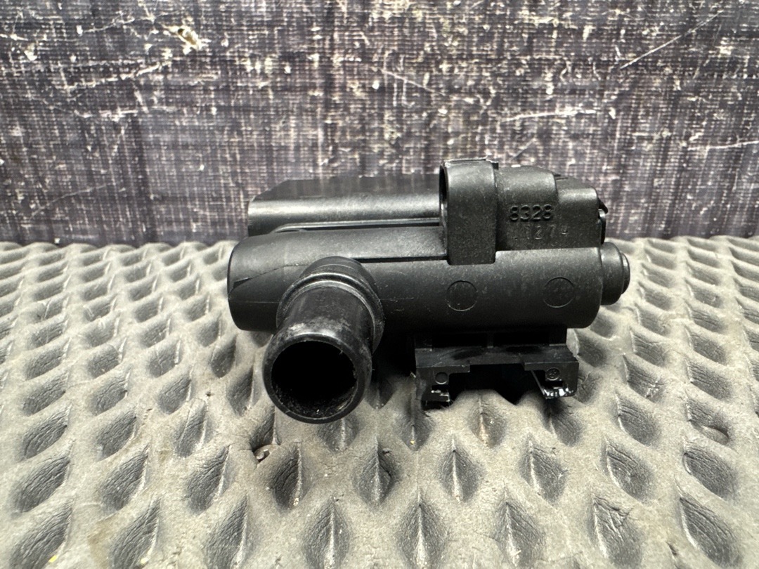 Клапан вентиляции топливного бака, 3610 рублей, Красноярск